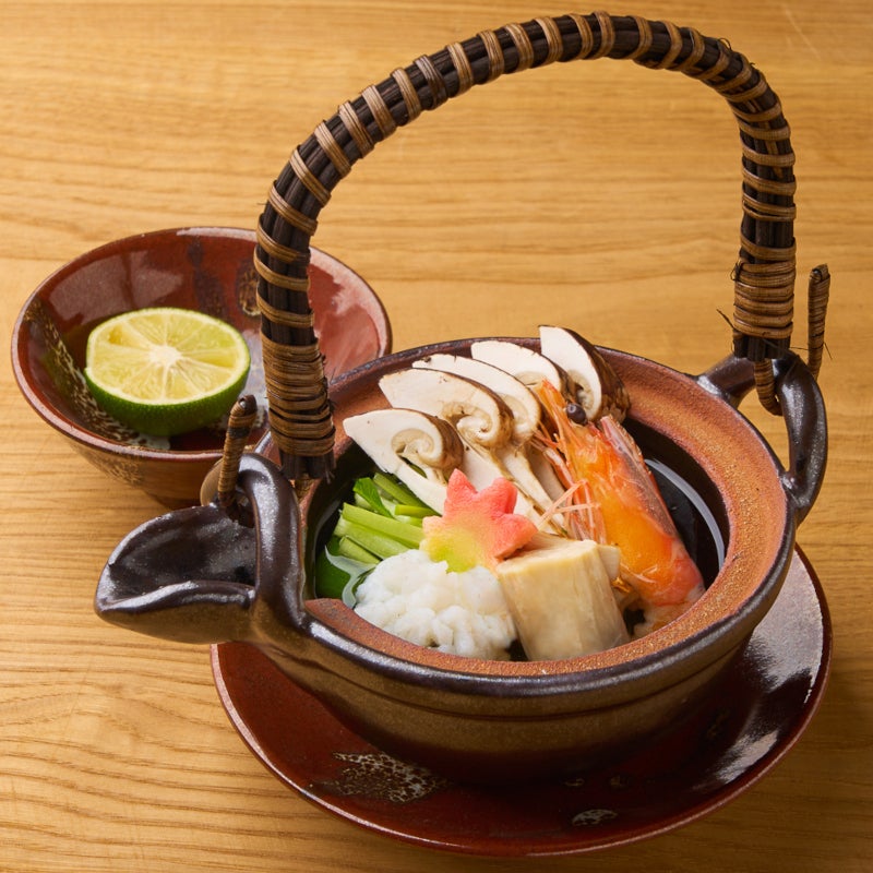 国産松茸土瓶蒸しイメージ